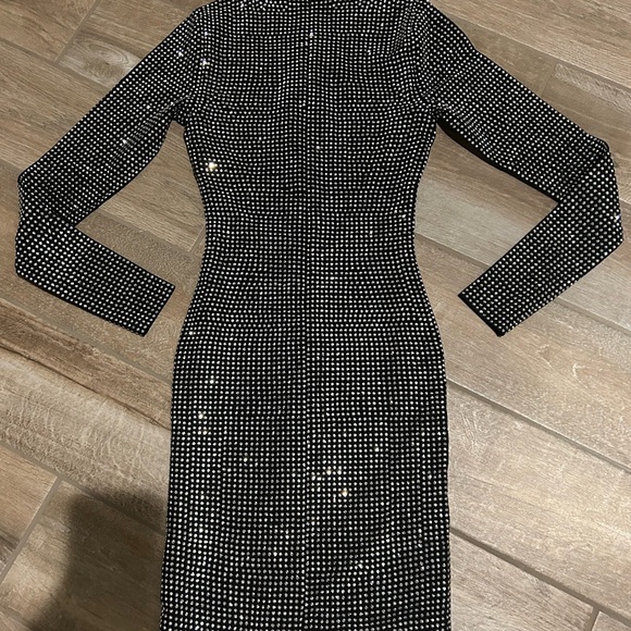 Good American Studded Body Con Minidress embellished silver studs size XS New - Picture 6 of 9